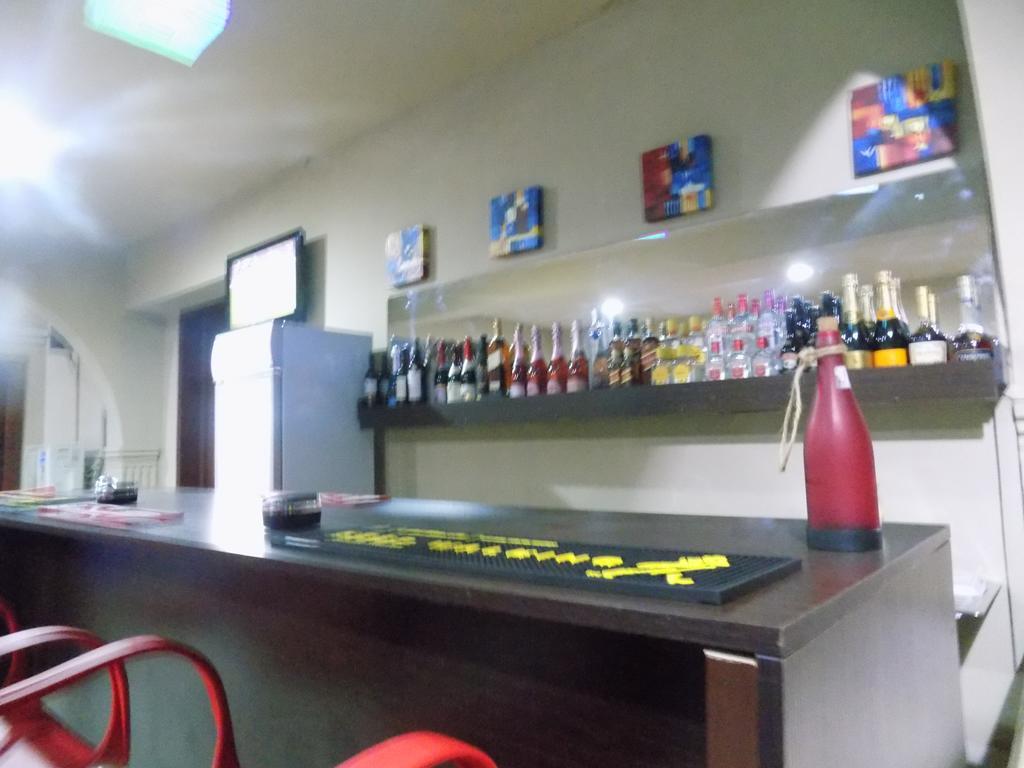Posh Apartments And Hotel Ikeja Exterior foto