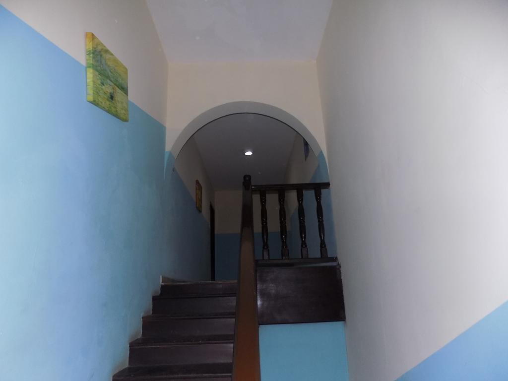 Posh Apartments And Hotel Ikeja Exterior foto