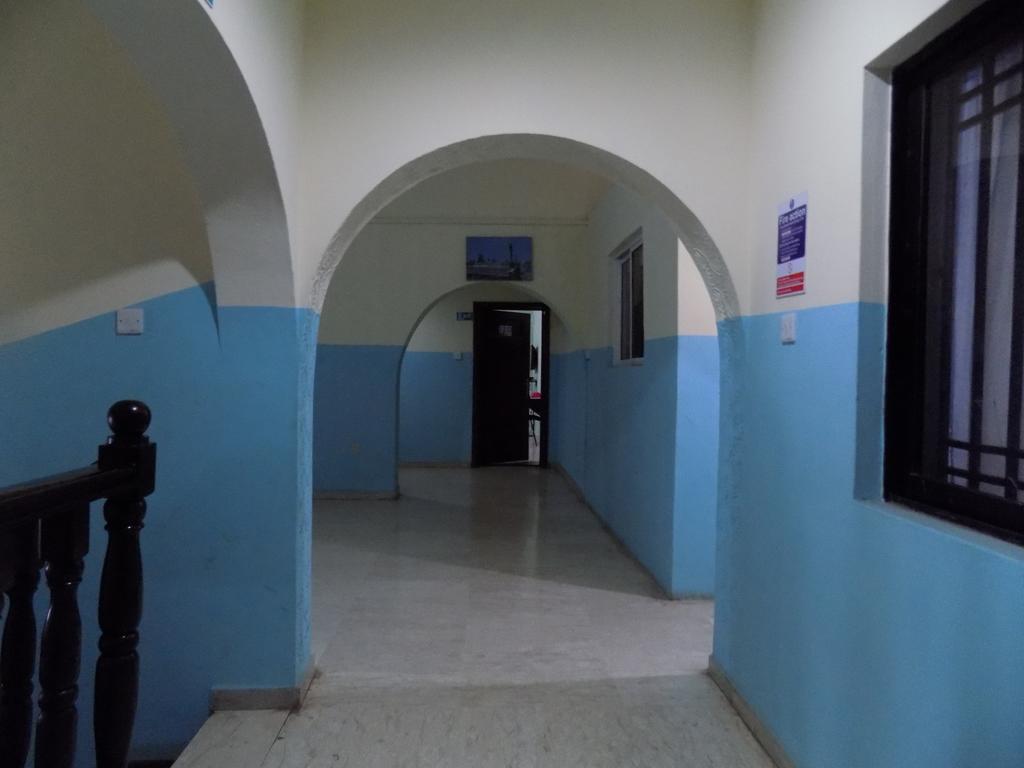 Posh Apartments And Hotel Ikeja Exterior foto