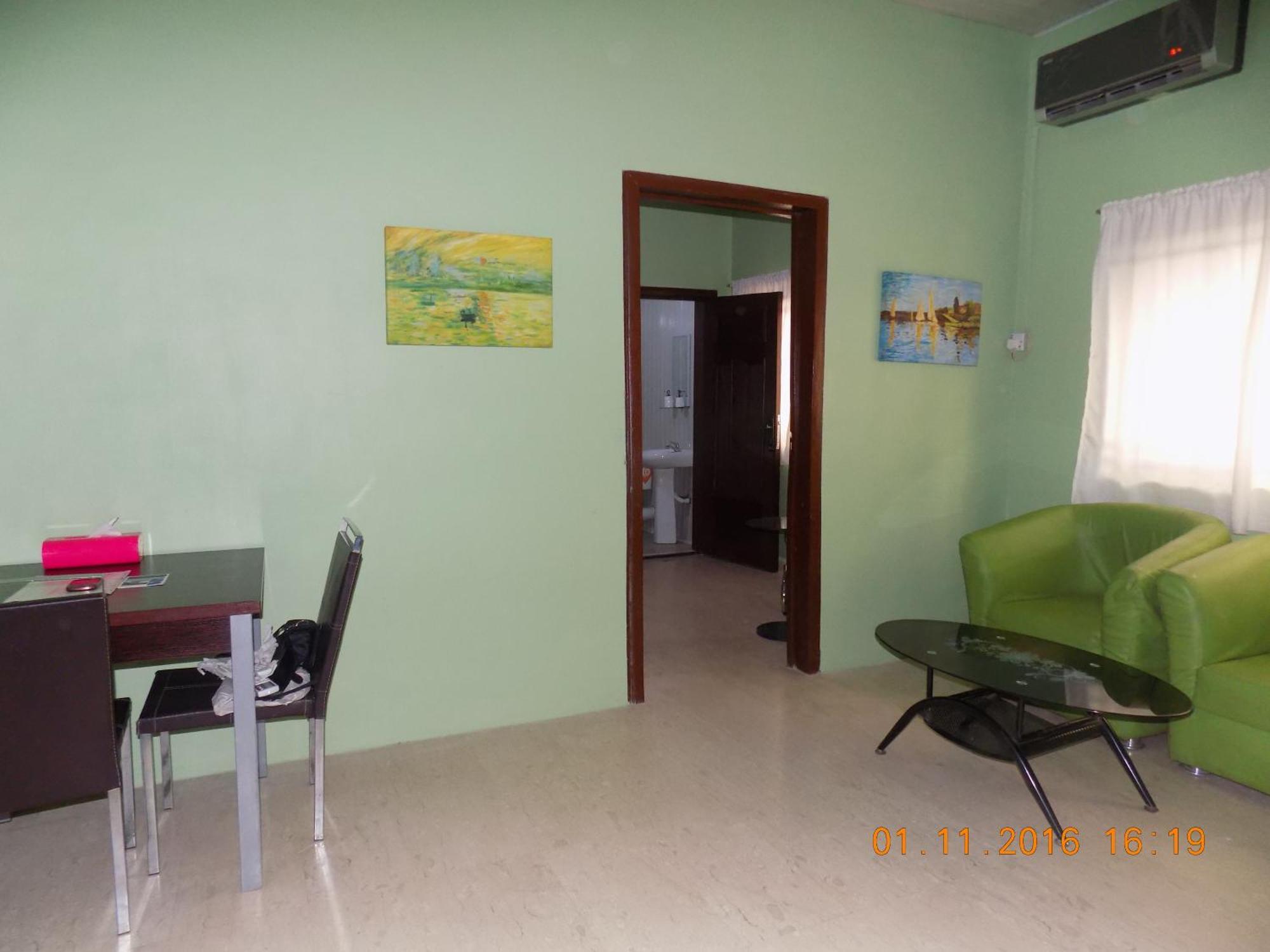 Posh Apartments And Hotel Ikeja Exterior foto