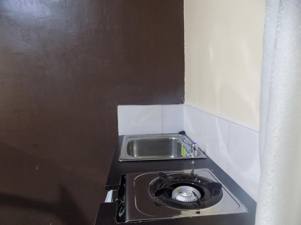 Posh Apartments And Hotel Ikeja Exterior foto