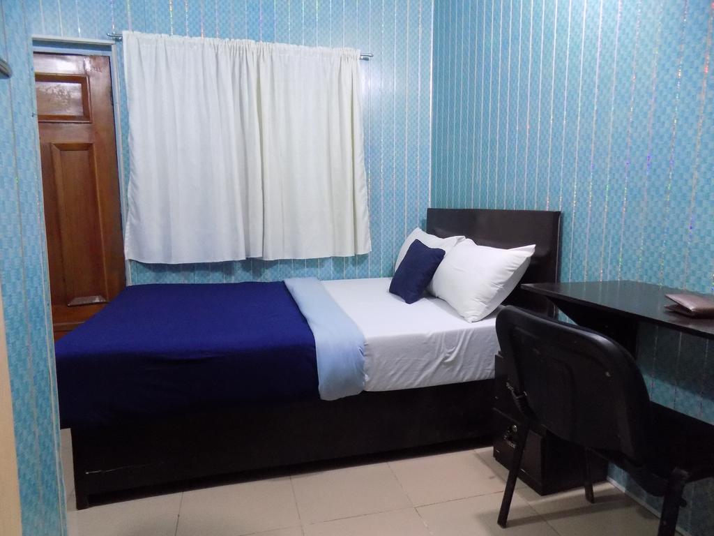 Posh Apartments And Hotel Ikeja Exterior foto