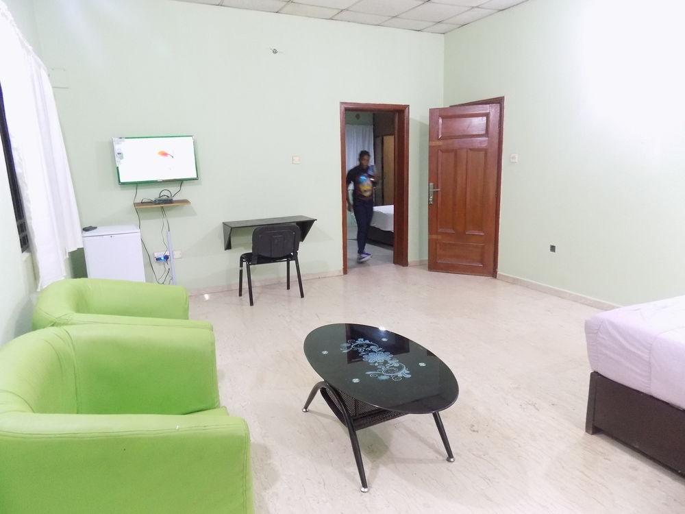 Posh Apartments And Hotel Ikeja Exterior foto