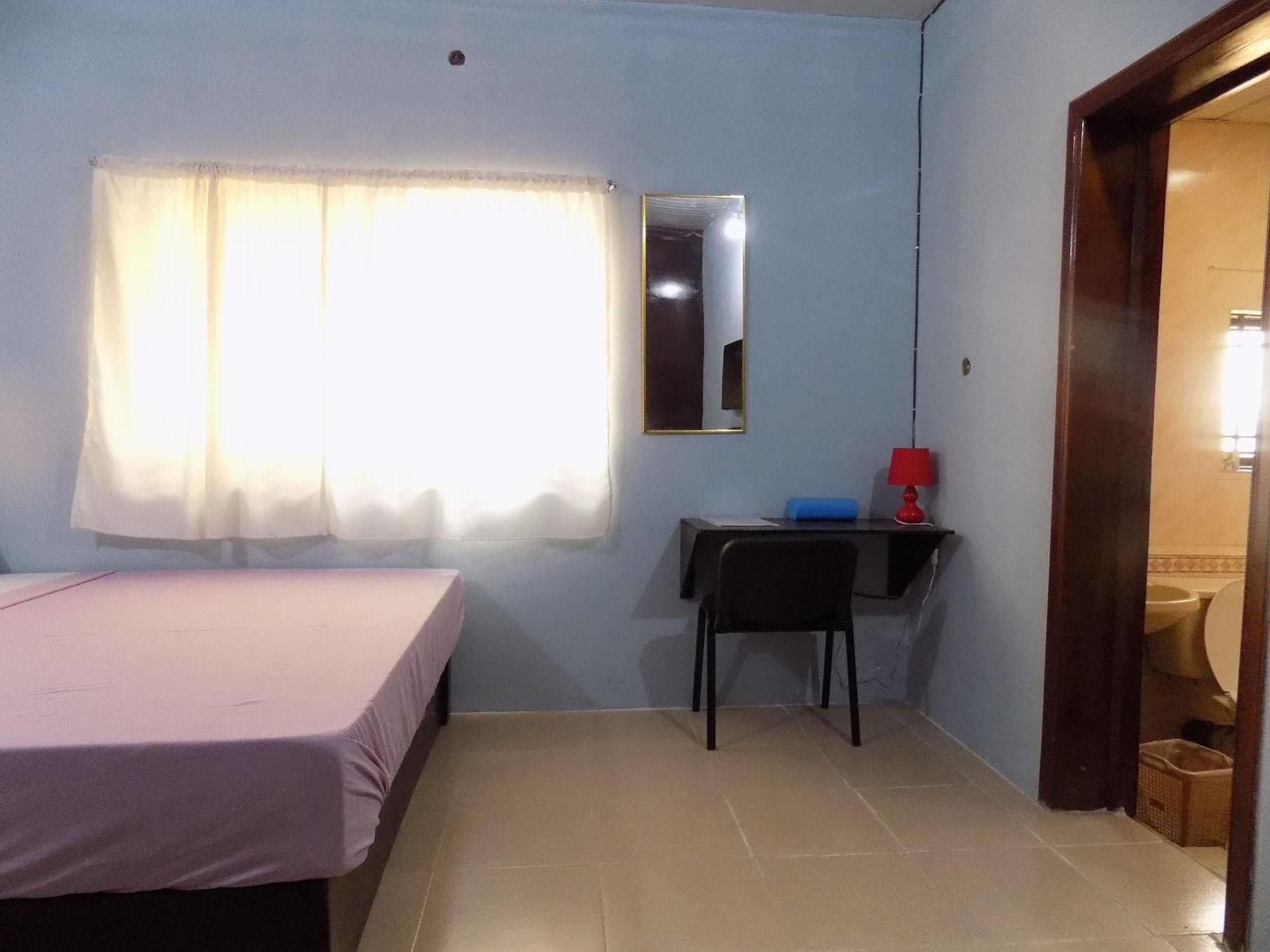 Posh Apartments And Hotel Ikeja Exterior foto